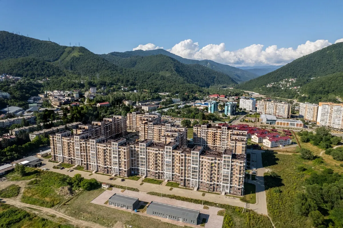Коммерция, Сочи · Лазаревское