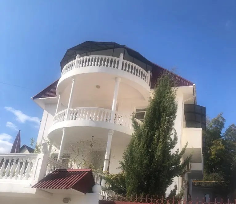 Красивый дом в Сочи