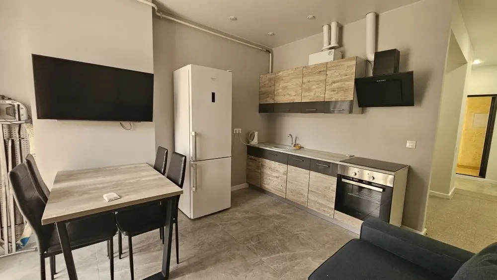 Квартира с ремонтом на улице Вишневой 33м - фото 4