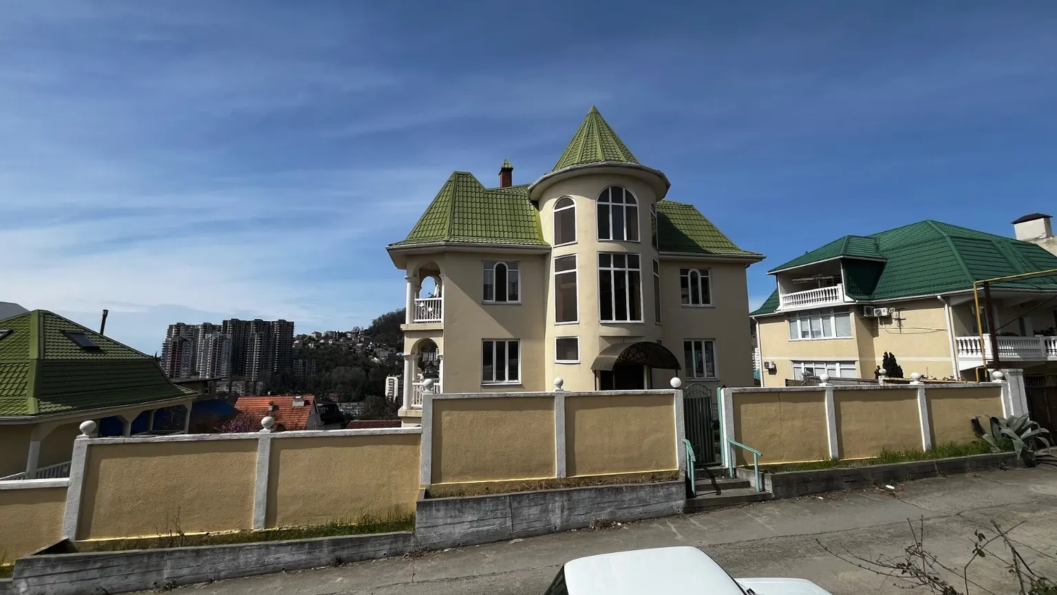 Гостевой дом с видом на море - фото 2