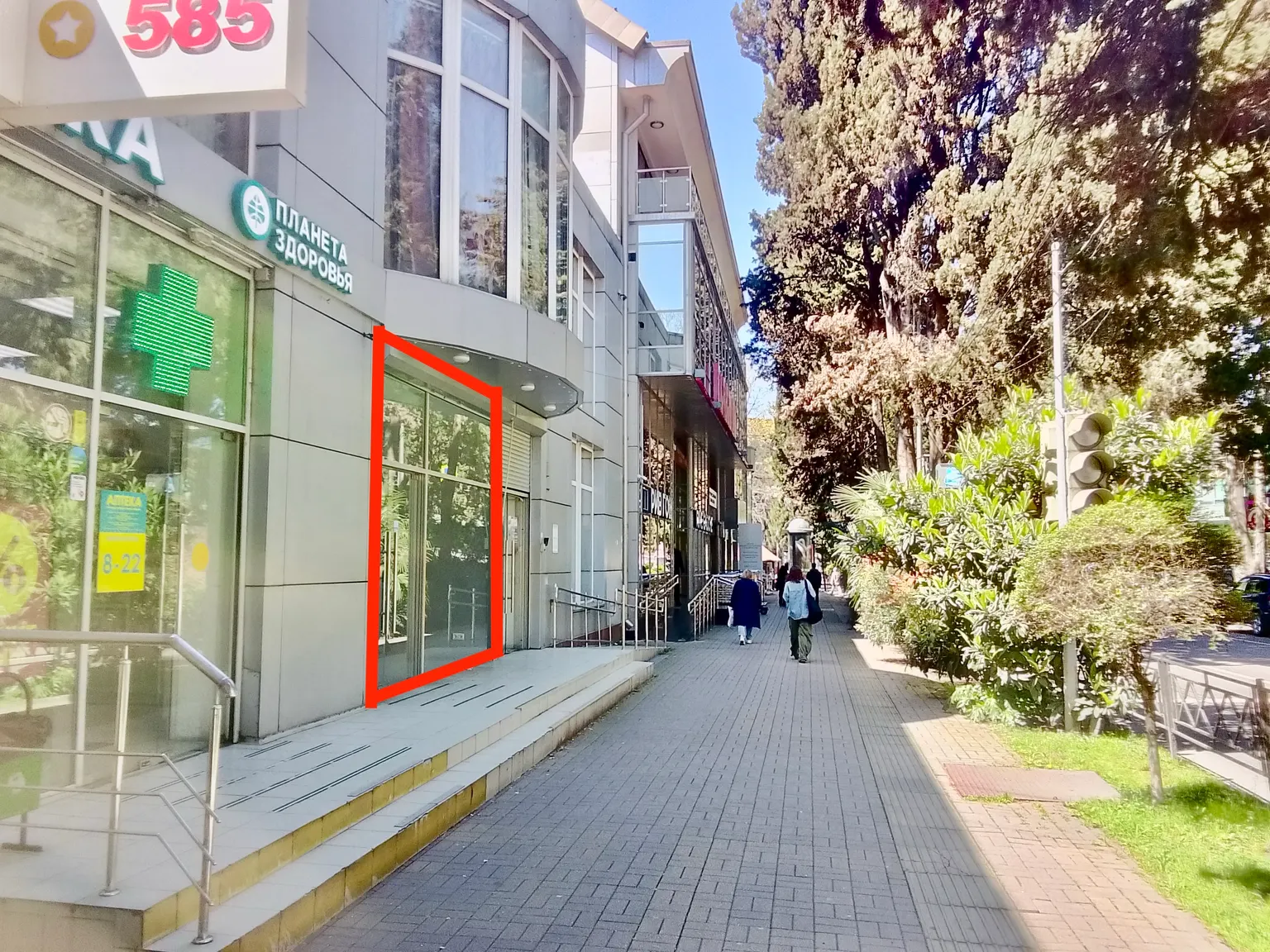 Торговое помещение 196 м² на первой линии в центре Сочи - фото 2