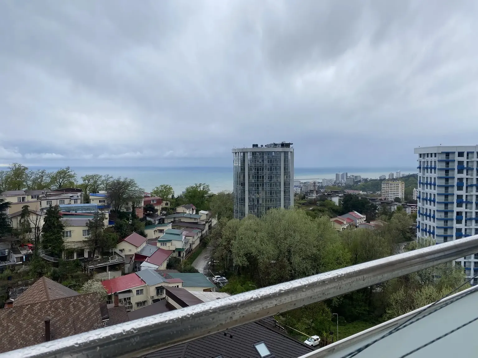 Уютная однушка с видом на море - фото 4
