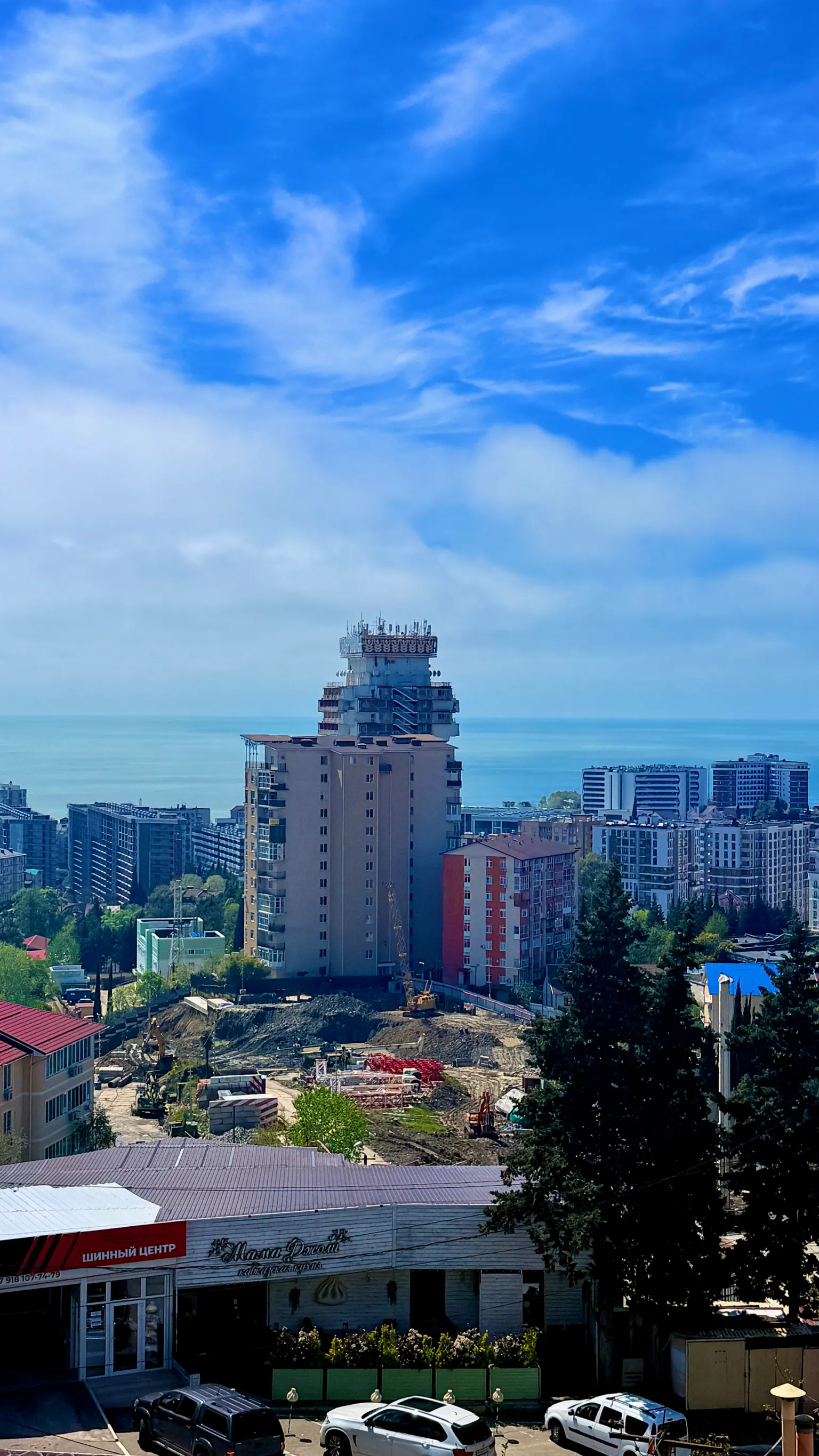 Просторная квартира с панорамным видом на море