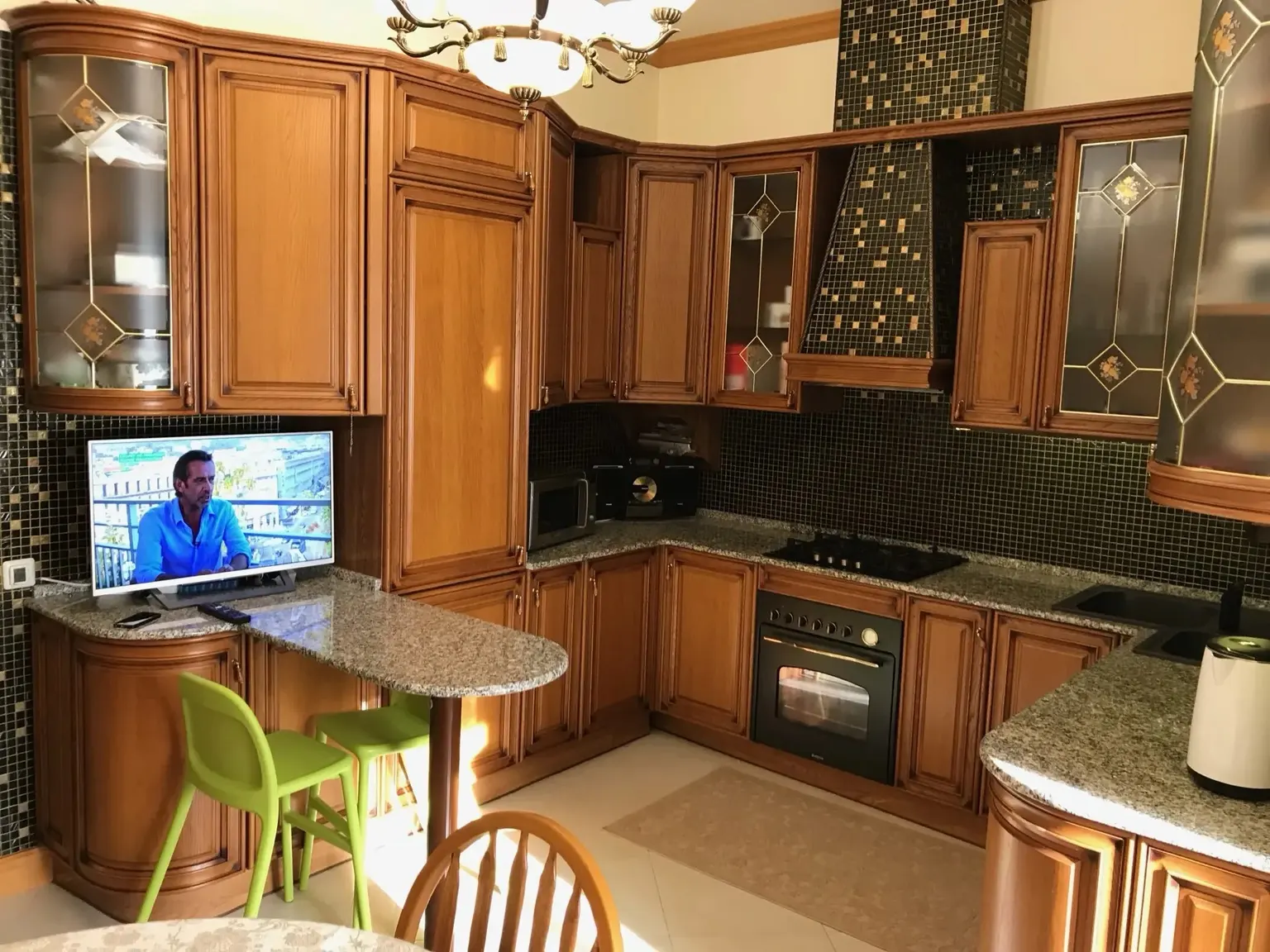 Продам 3-комнатную квартиру с видом на море - фото 2