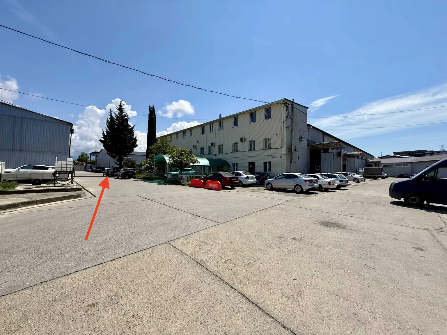 Склад 880 м². Потолки 6,5 м. Охрана. Сириус, ул. Энергетиков, 3 - фото 2