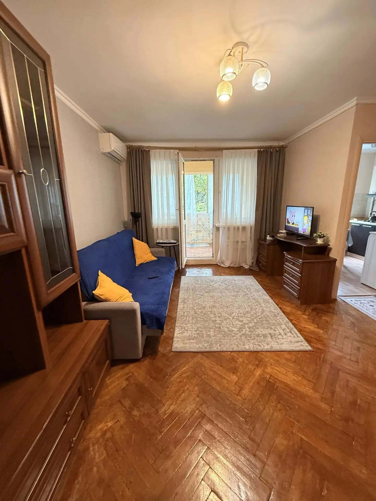 Уютная двухкомнатная квартира в самом центре Сочи - фото 4