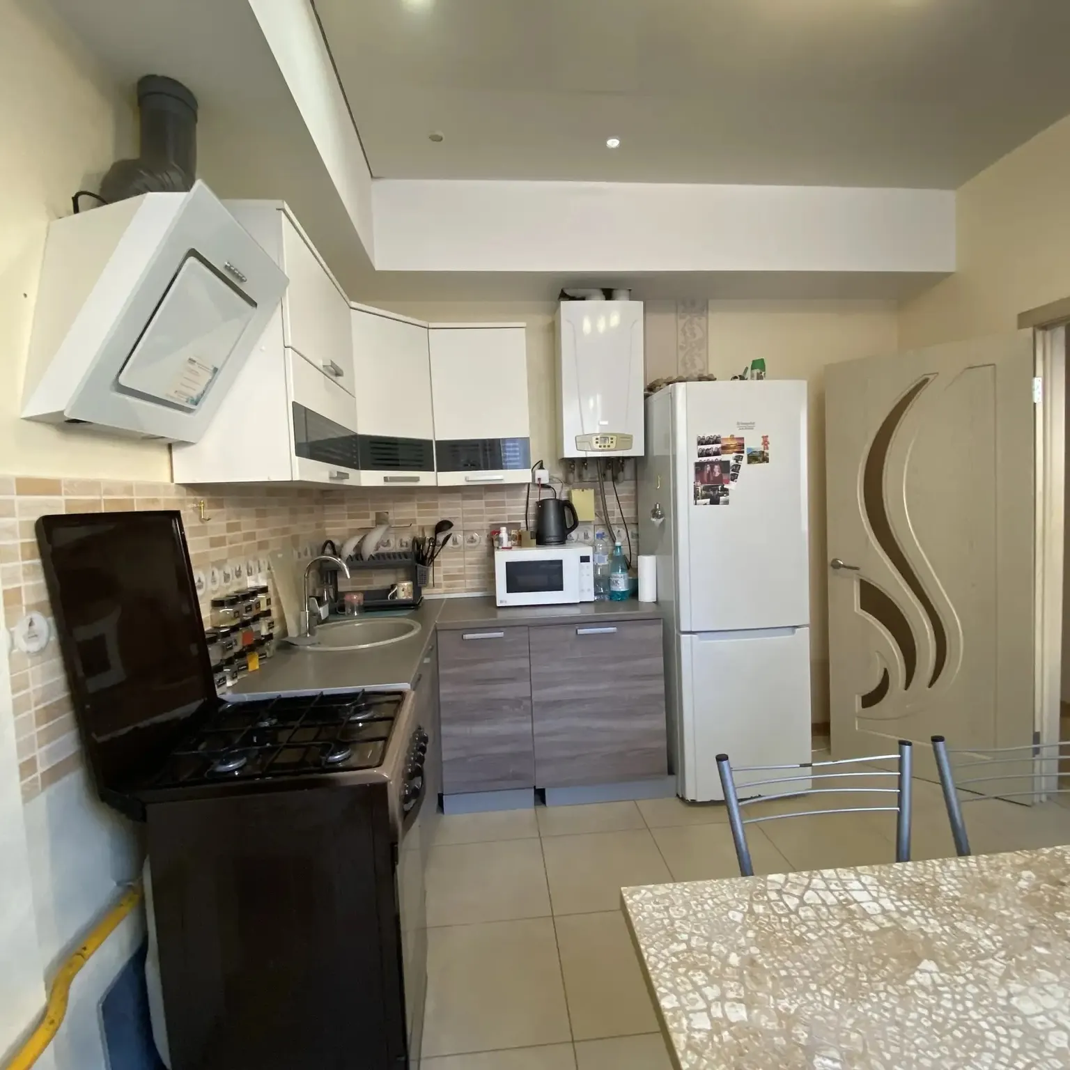 Продам уютную 2-комнатную квартиру в центре Адлера - фото 2