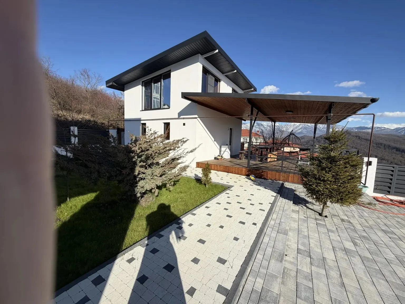 Продам шикарный дом с бассейном - фото 2