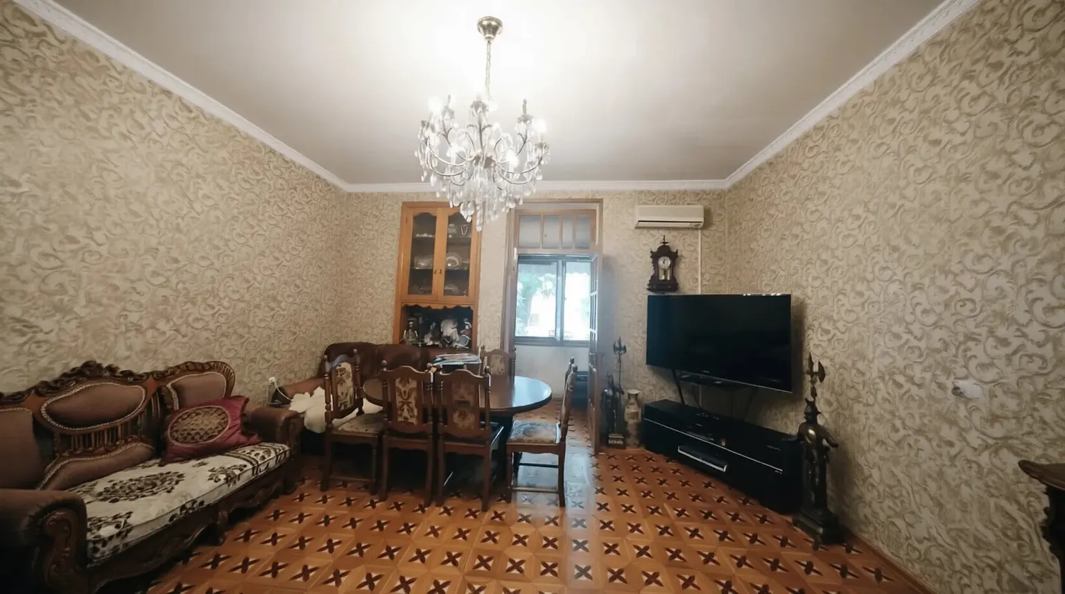 Продается 2-комнатная квартира на ул. Гагарина - фото 2