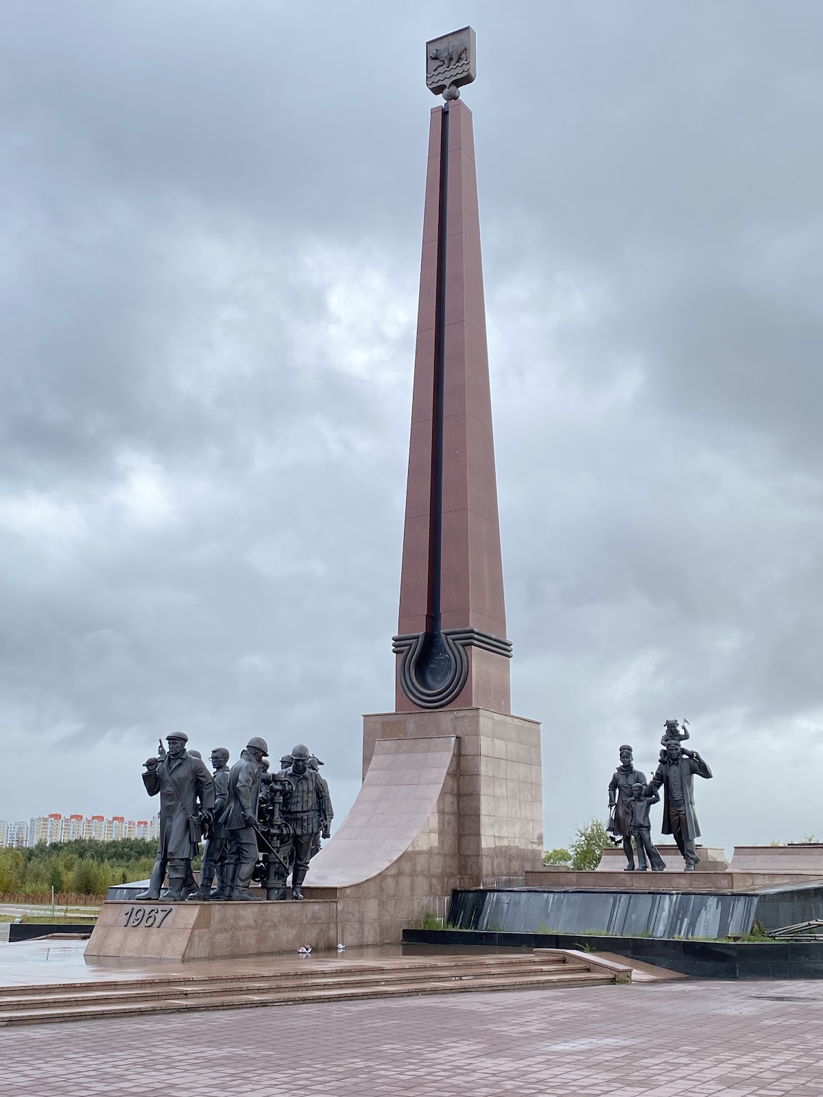 Архитектурно-скульптурный комплекс «Первопроходцы»