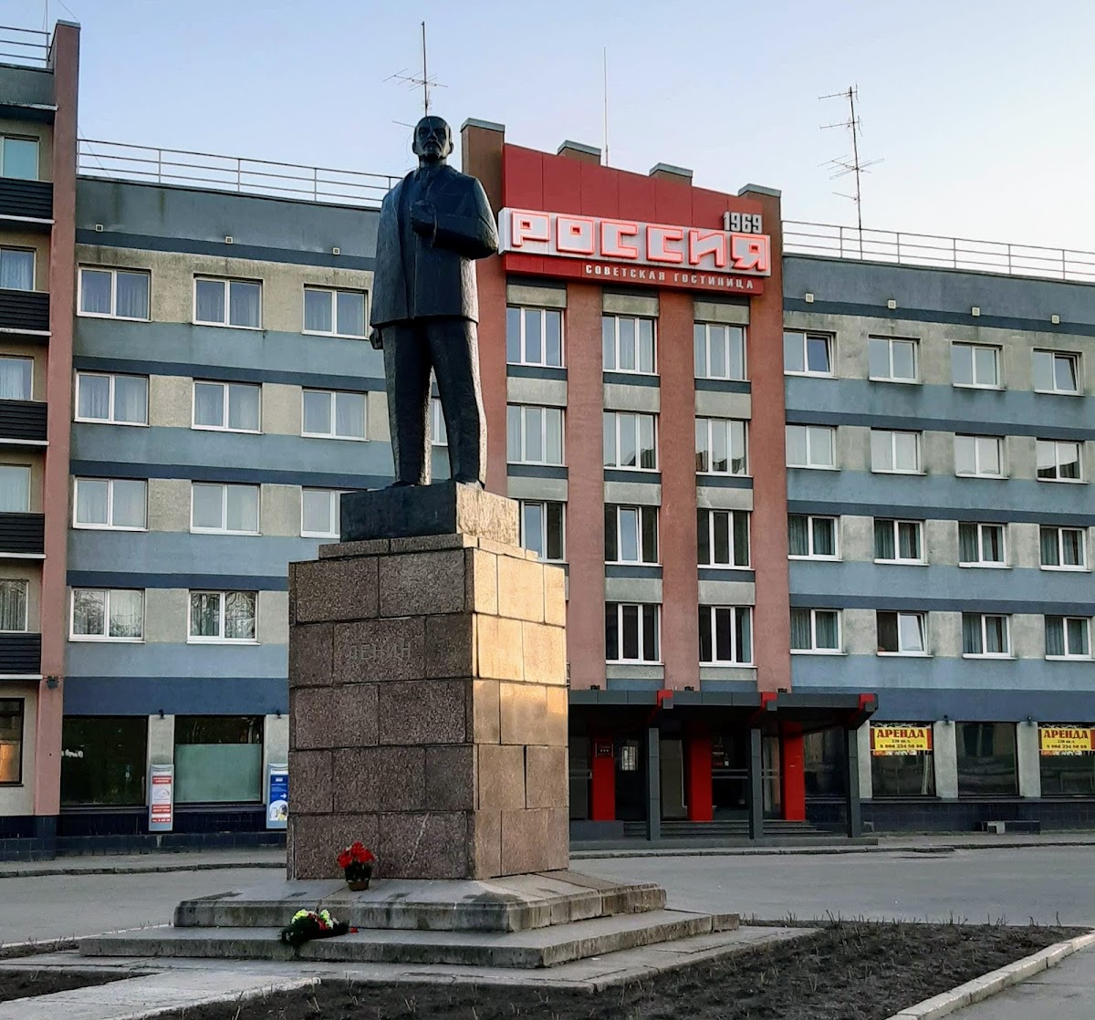 Скульптура лося