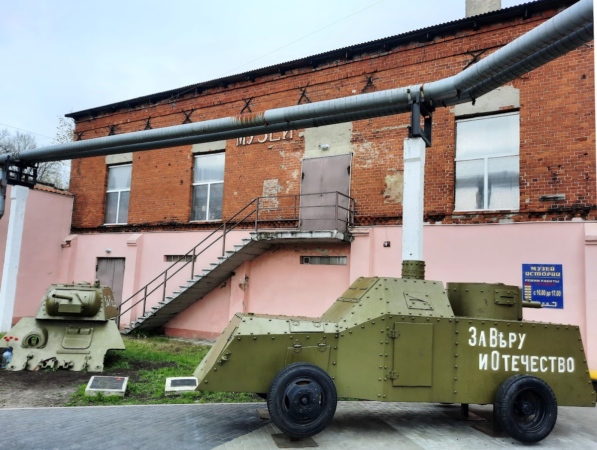 Паровоз-памятник серии ТЭ-52 № 3643