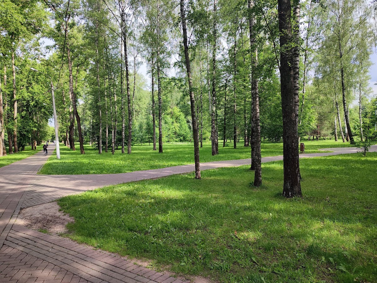 Городской парк культуры и отдыха и набережная Яузы