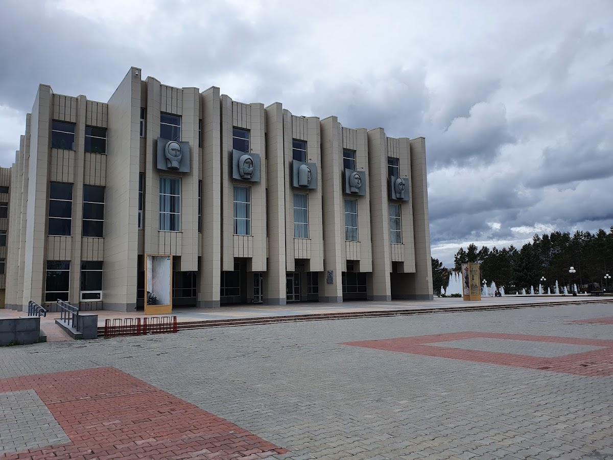 Драматический театр