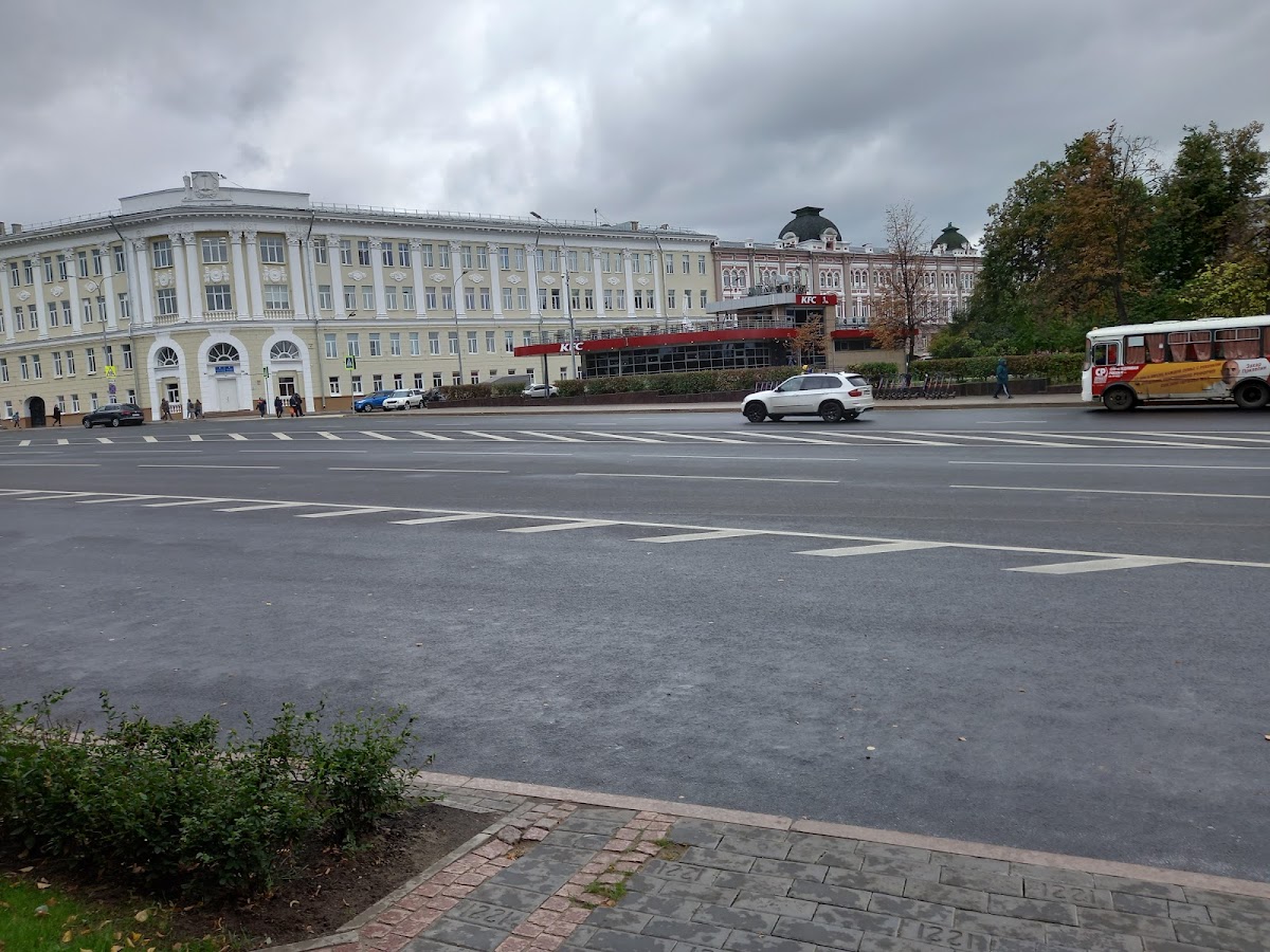 Площадь Минина и Пожарского