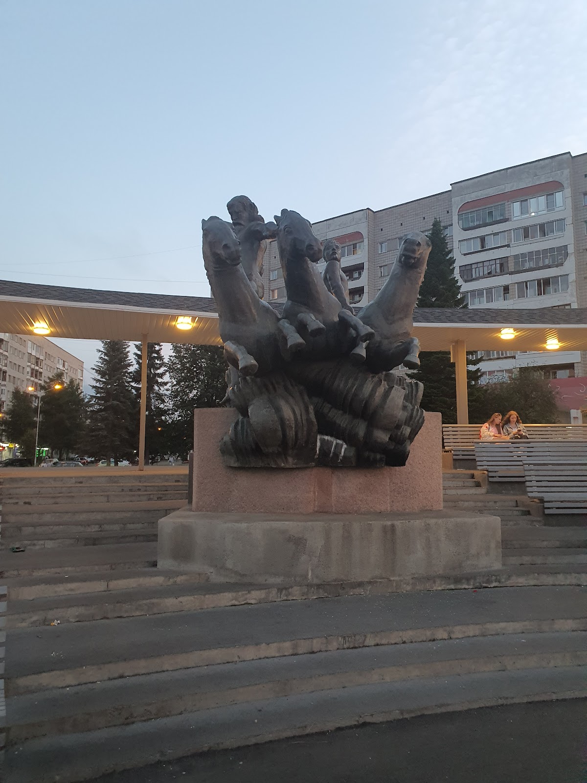 Фонтан «Енисей и Кан»
