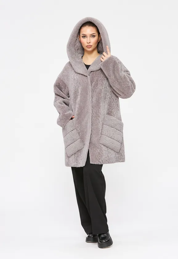 Фото Шуба из натурального астрагана лаванда с капюшоном - 10