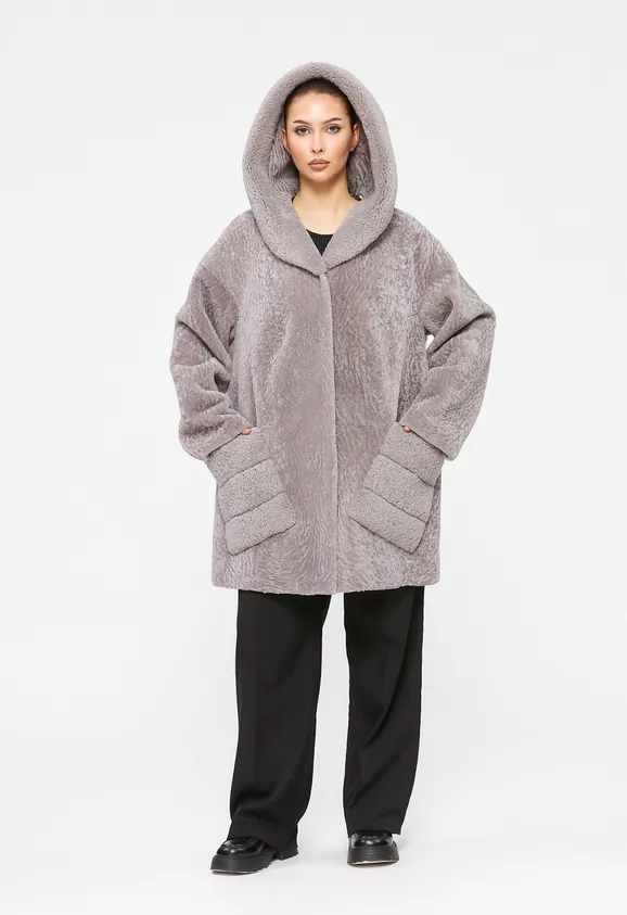 Фото Шуба из натурального астрагана лаванда с капюшоном - 1