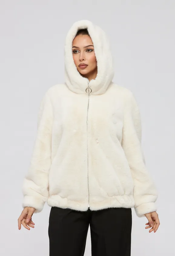 Фото Шуба из эко норки белая с капюшоном - 10