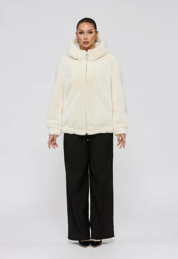 Фото Шуба из эко норки белая с капюшоном - 1