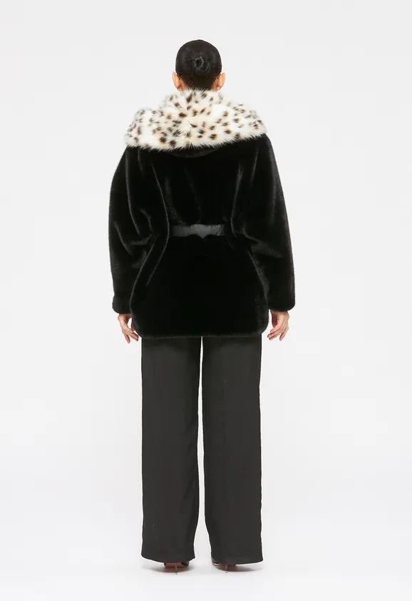 Фото Шуба из эко норки черная с капюшоном из эко рыси - 3