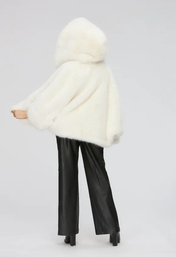 Фото Шуба из эко песца белая с капюшоном - 8