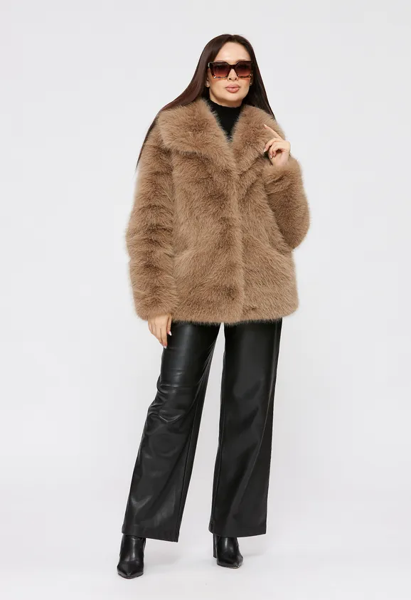 Фото Шуба из эко песца капучино с воротником - 1