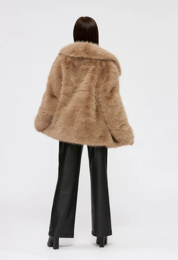 Фото Шуба из эко песца капучино с воротником - 9