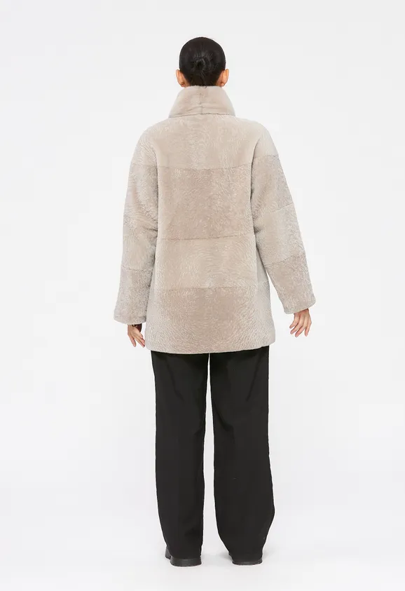 Фото Шуба из натурального астрагана жемчуг с воротником стойка из натуральной норки - 7