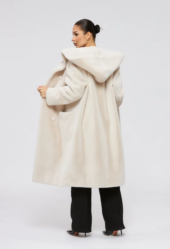 Фото Шуба из эко норки цвета жемчуг с капюшоном - 4