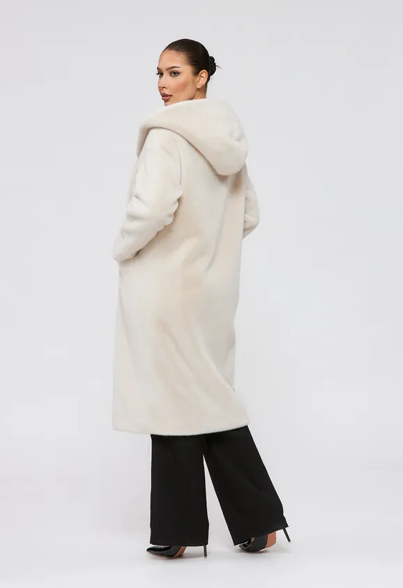 Фото Шуба из эко норки цвета жемчуг с капюшоном - 2