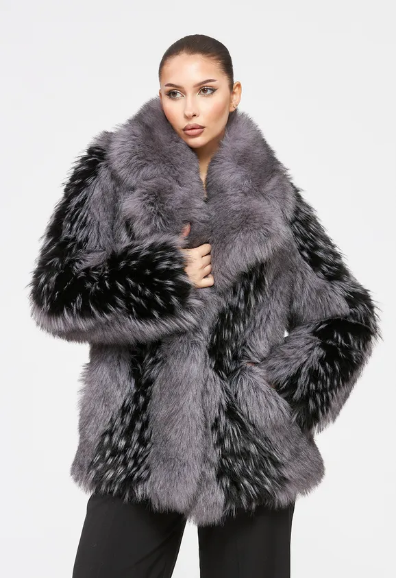 Фото Шуба из эко песца серо-чёрного цвета с английским воротником - 9