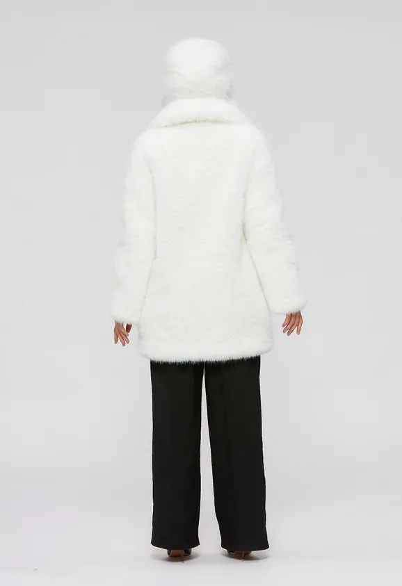 Фото Шуба из эко песца белая с английским воротником - 8