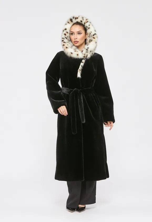 Фото Шуба из эко кролика черная с капюшоном из эко рыси - 4