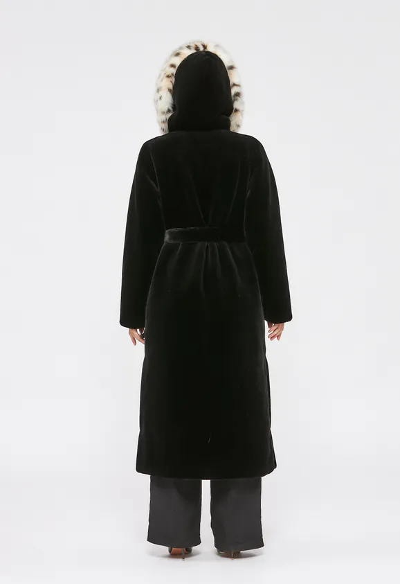 Фото Шуба из эко кролика черная с капюшоном из эко рыси - 3