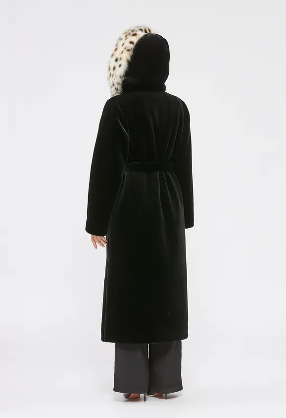 Фото Шуба из эко кролика черная с капюшоном из эко рыси - 5