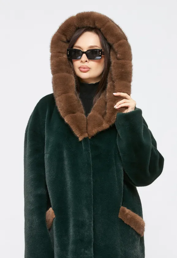 Фото Шуба из эко норки темно-зеленая с капюшоном - 6