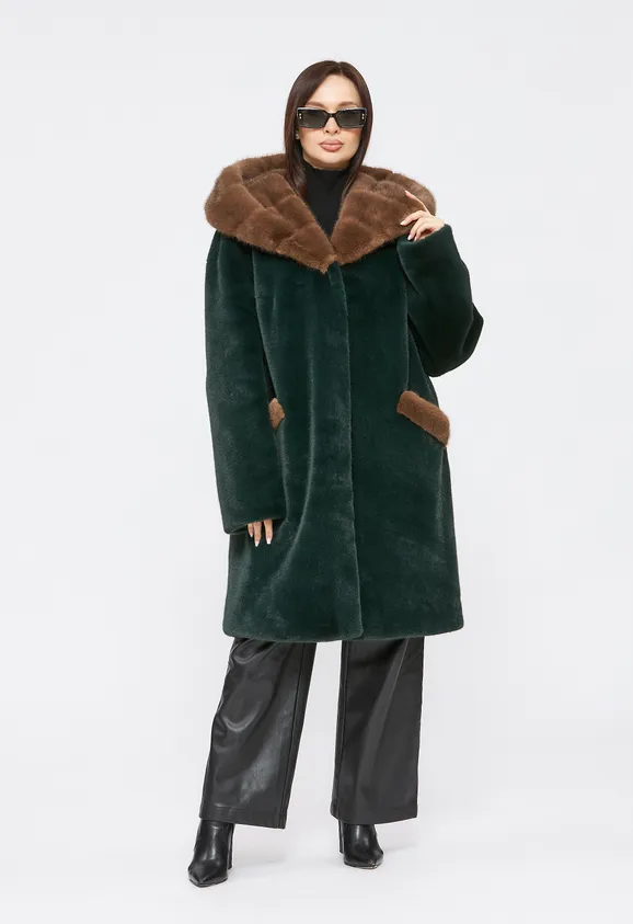 Фото Шуба из эко норки темно-зеленая с капюшоном - 1