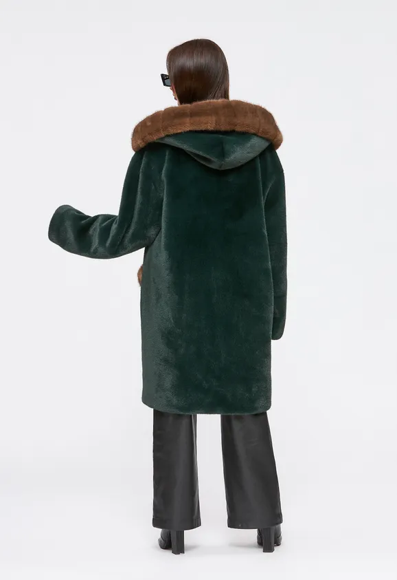 Фото Шуба из эко норки темно-зеленая с капюшоном - 8
