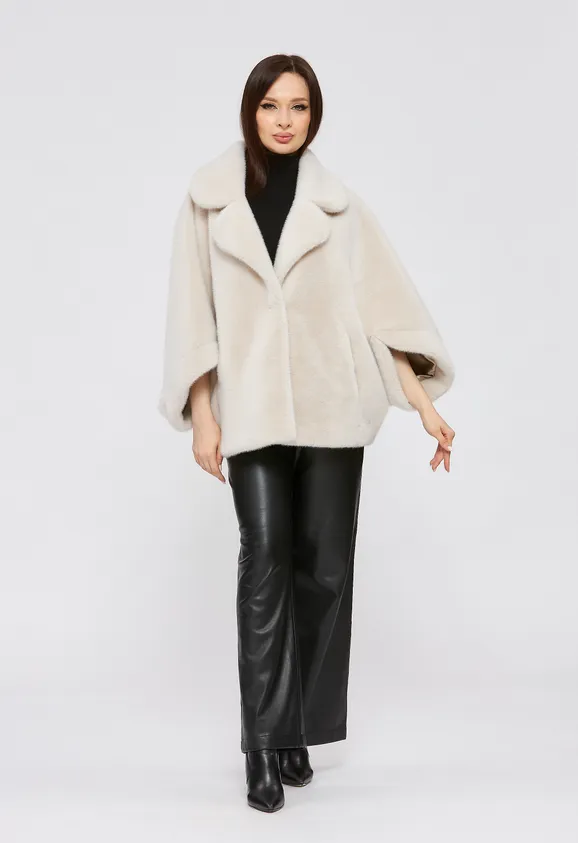 Фото Шуба из эко норки цвета жемчуг с воротником - 1