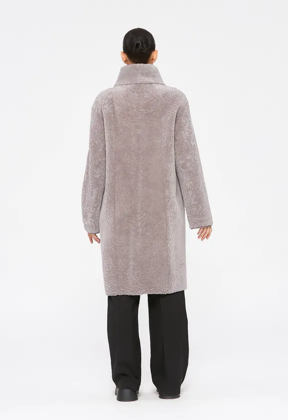 Фото Шуба из натурального астрагана керли лаванда с воротником стойка - 7