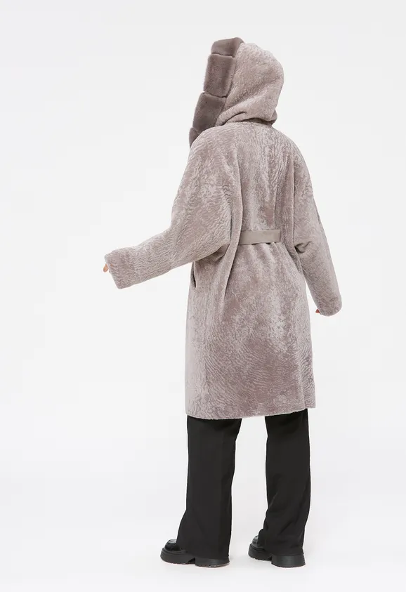 Фото Шуба из натурального астрагана лаванда с капюшоном из натуральной норки - 8