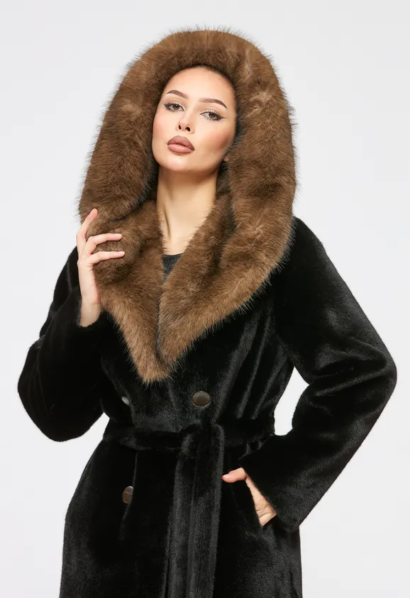 Фото Шуба из эко норки черная с капюшоном из эко соболя - 4