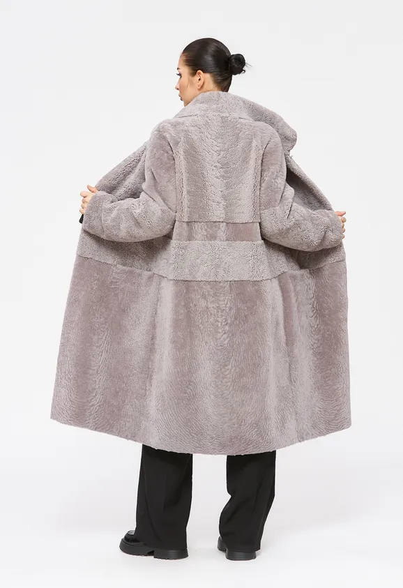 Фото Шуба из натурального астрагана керли лаванда с воротником стойка - 9