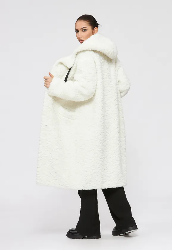 Фото Пальто из натуральной шерсти белое с капюшоном - 10