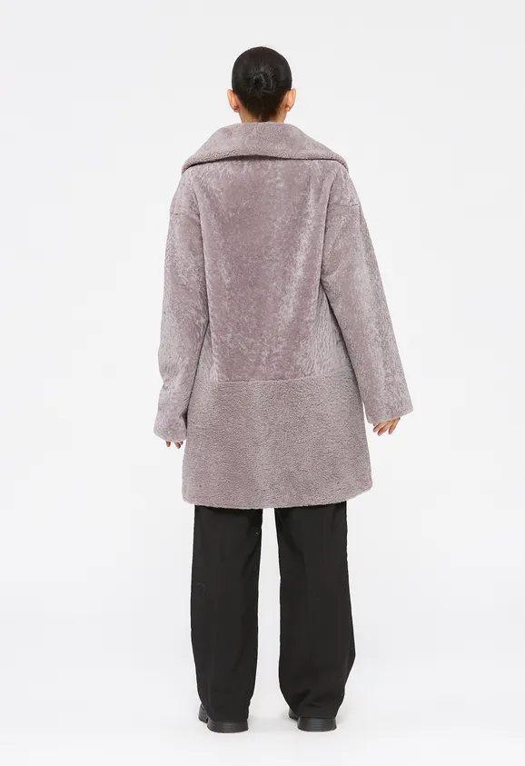 Фото Шуба из натурального астрагана керли лаванда с воротником стойка - 9