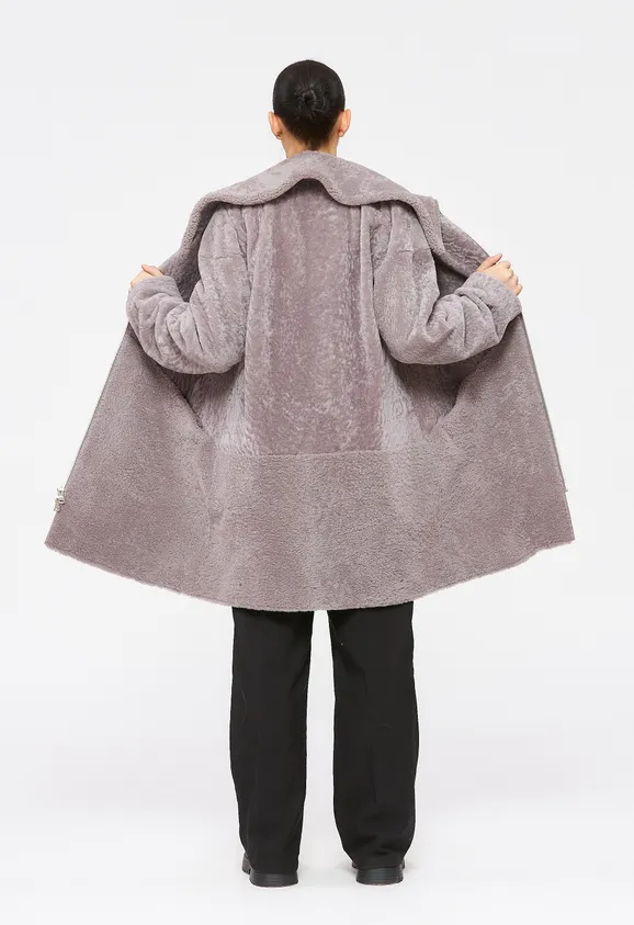 Фото Шуба из натурального астрагана керли лаванда с воротником стойка - 10