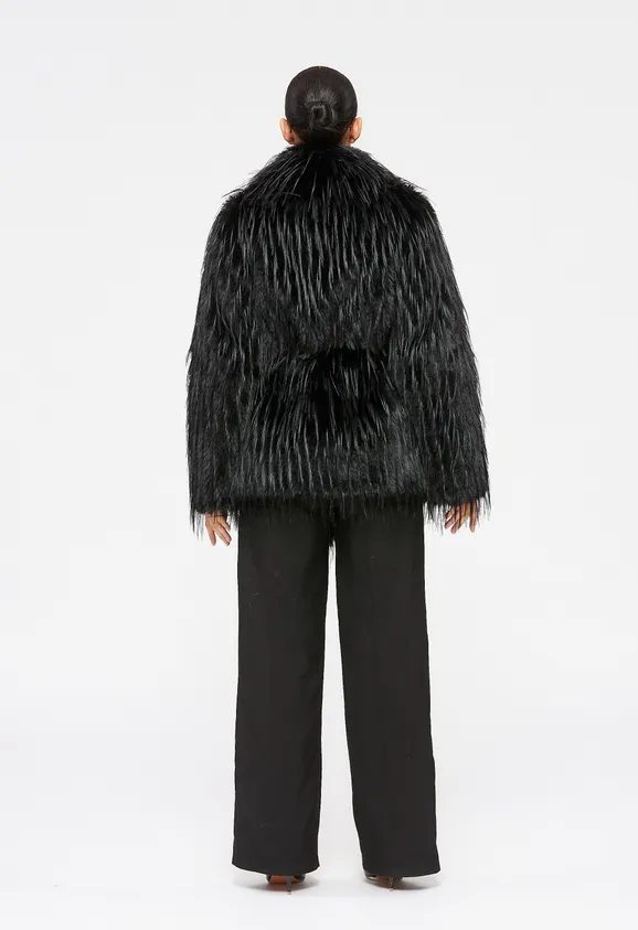 Фото Шуба из эко страуса черная с английским воротником - 9
