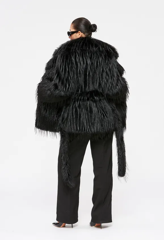 Фото Шуба из эко страуса черная с английским воротником - 10