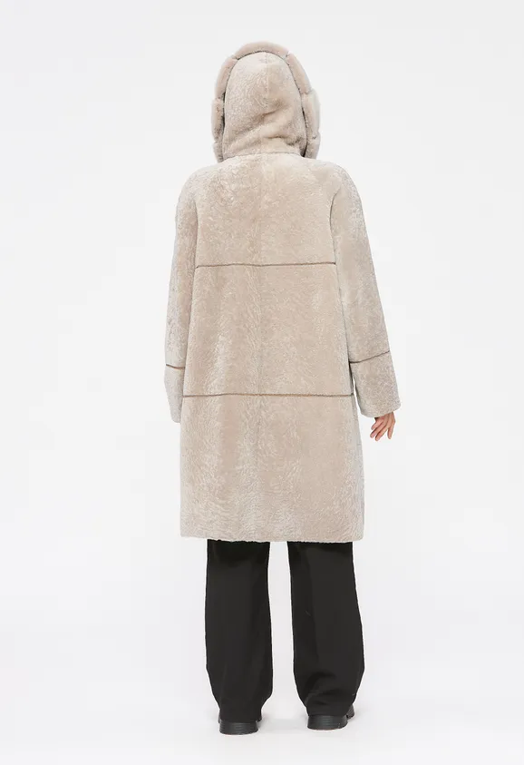 Фото Шуба из натурального астрагана жемчуг с капюшоном из натуральной норки - 7